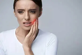 emergency dentist in roxburgh park