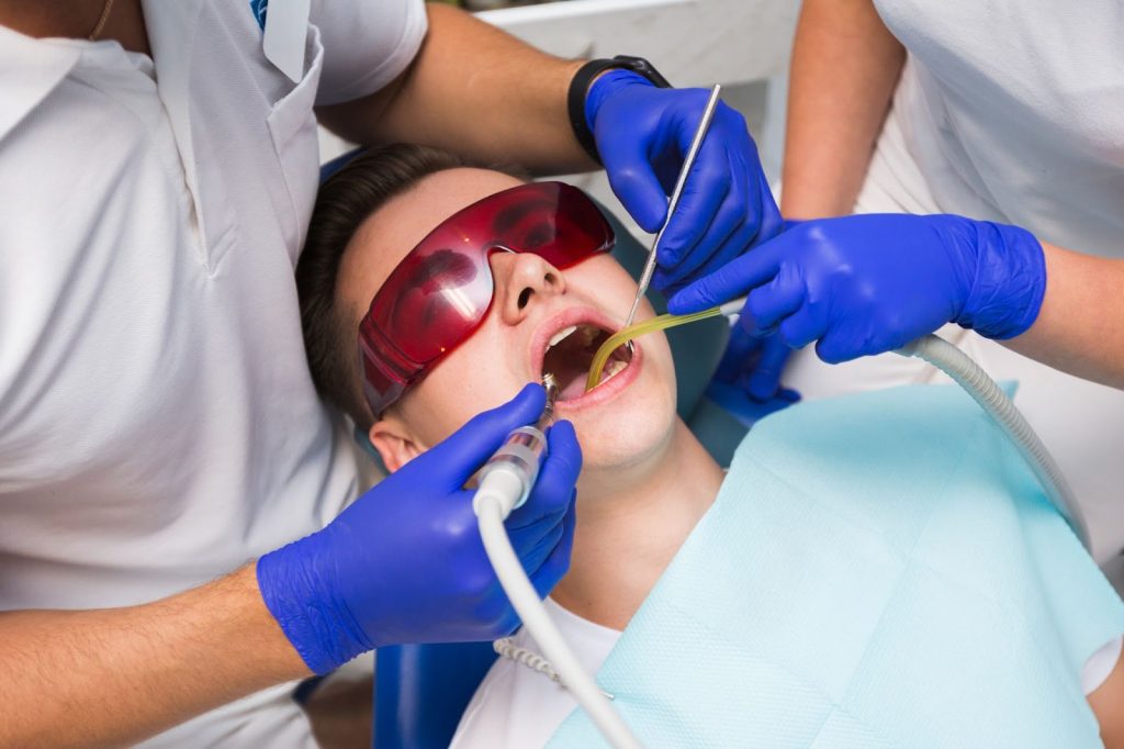 tooth extraction in Roxburgh Park